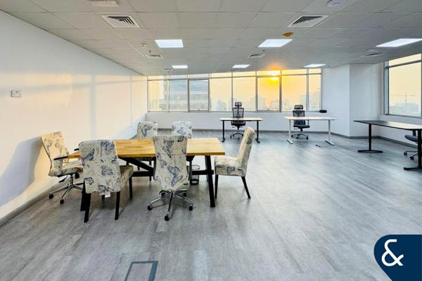 Full Floor | Fitted | Prime Location